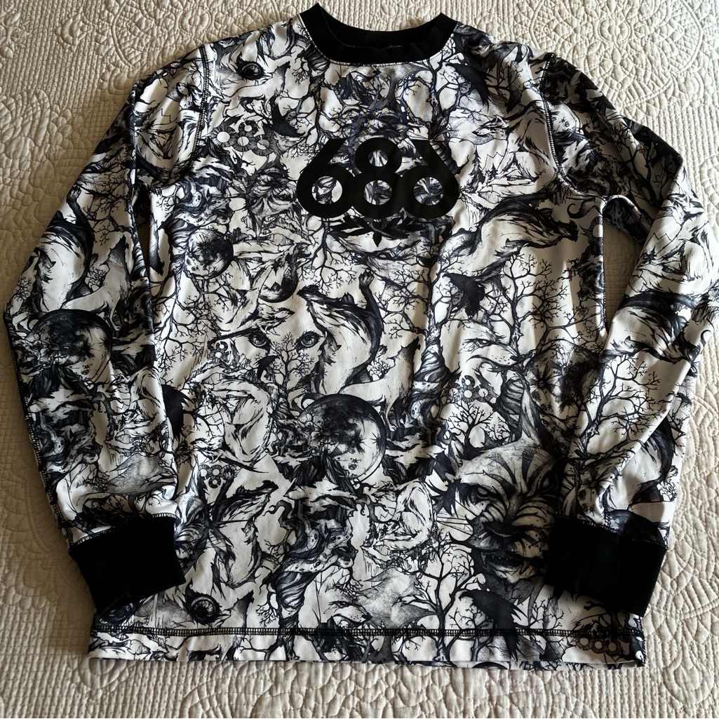 686 Performance Technical Apparel Black/White/Grey Snowboarding Shirt.